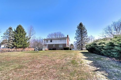 902 Orchard Park Dr, Gibsonia, PA 15044-9213