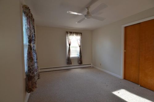 46 Peach Hl Ave, North Providence RI  02911-1924 exterior