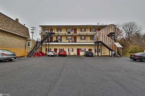 34 21st St, Easton, PA 18042-3171