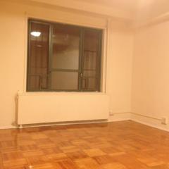 2059 Saint Raymonds Ave, Bronx NY 10462-7101 exterior