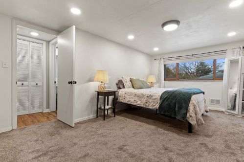 730 53rd St, Milwaukee WI  53208-3019 exterior