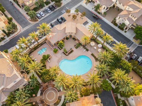 31165 Sunflower Way, Temecula CA  92592-4184 exterior