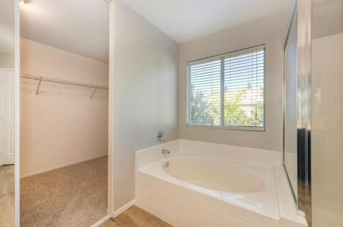 11407 Gold Station Dr, Rancho Cordova CA  95670-6209 exterior