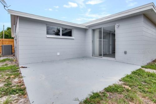 9421 Lido Ln, Port Richey FL  34668-4610 exterior