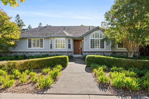 2502 Fulton Pl, Santa Rosa, CA 95401-4931