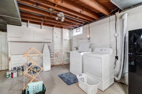 836 Snowhill Blvd, Springfield OH exterior