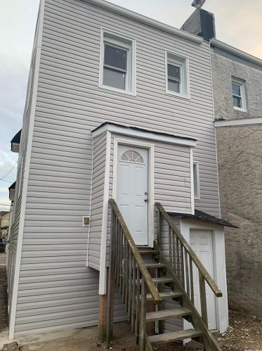 813 Meehan Ave, Far Rockaway NY  11691-5517 exterior