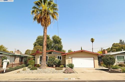 1430 Spruce St, Livermore, CA 94551-1918