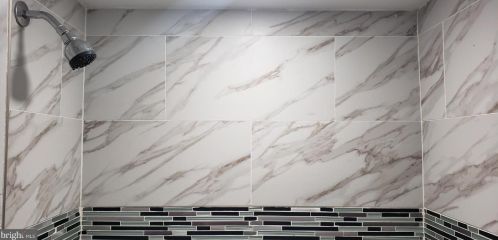 850 Longshore Ave, Philadelphia PA  19111-4423 exterior