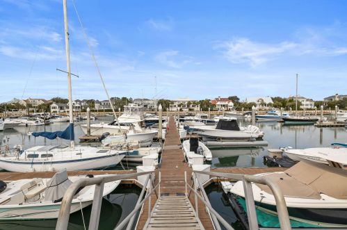 406 Yacht Harbor Ct, Isle Of Palms SC  29451 exterior