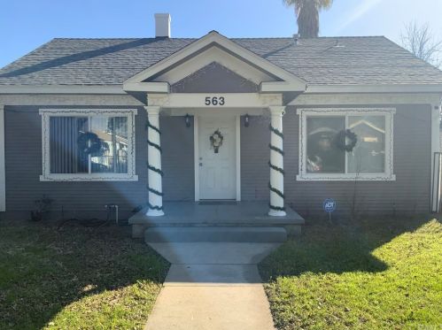 563 21st St, San Bernardino, CA 92405-3802