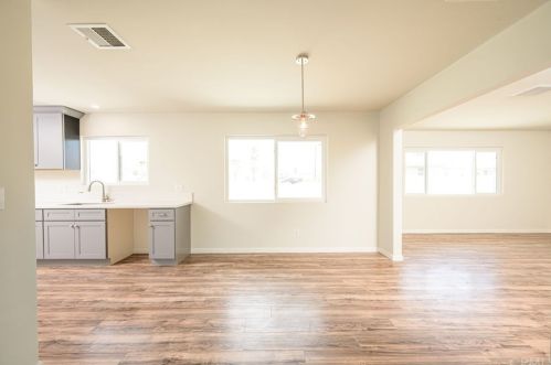 340 Avenida Cerca, Palm Springs CA  92262-1403 exterior
