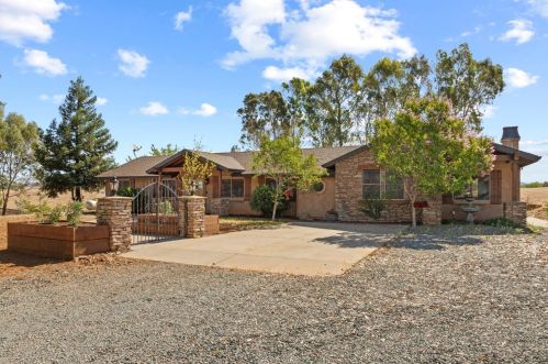 3683 Nisenan Ln, Wheatland, CA 95692-9727