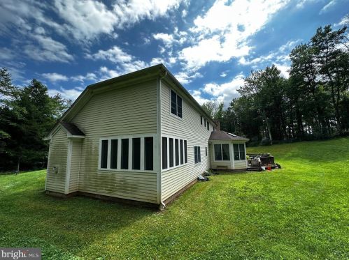 204 Taylors Mill Rd, Lebanon, NJ 08833-5048