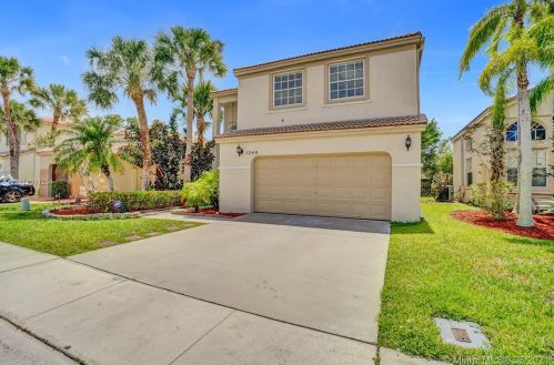 1240 159th Ave, Hollywood, FL 33028-1625