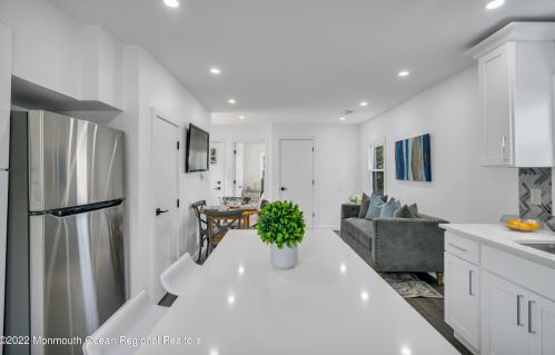 839 Lynnwood Ave, Bricktown NJ  08723-5253 exterior