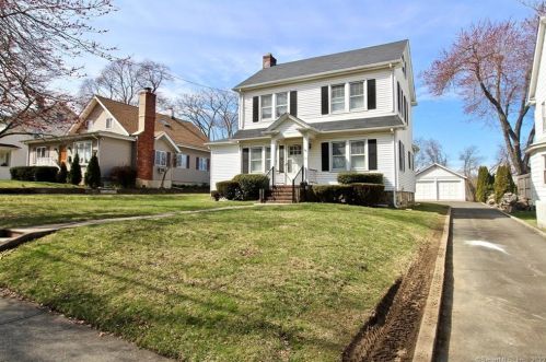 60 Lenox Ave, Stamford CT  06906-2315 exterior