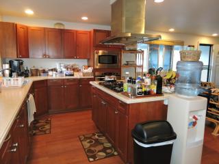 1351 Hele St, Kailua, HI 96734-3630