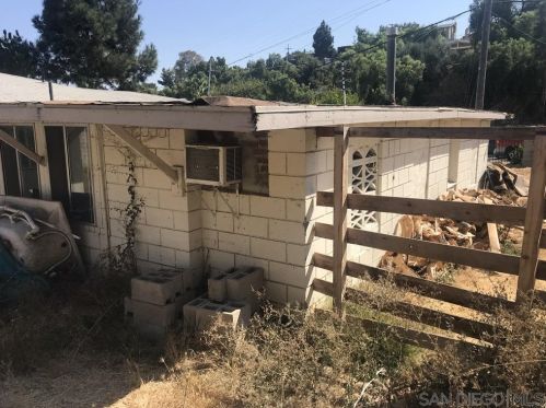 218 Woodman St, San Diego, CA 92114-4332