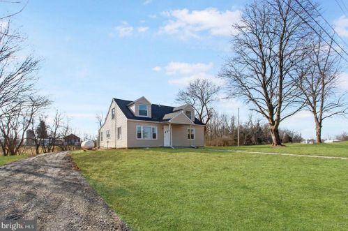 80 Parker Rd, North Newton, PA 17241-9464