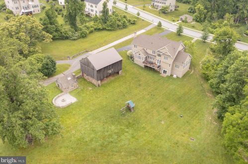 10 Pine Valley Ct, Glen Mills PA  19342-1823 exterior