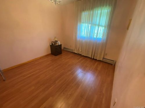 127 South St, Marlborough NY  12542-5630 exterior