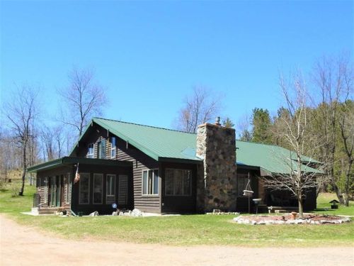 1633 Old Highway 69, Florence WI  54121-9108 exterior