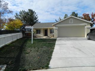 1201 Morningside Ct, Hollister, CA 95023-8007