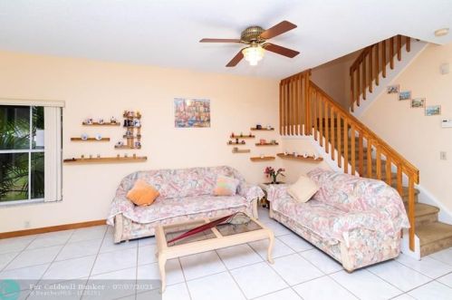 20708 3rd St, Hollywood, FL 33029-3516
