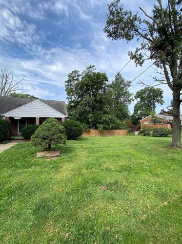 12 Burk Ave, Florence, KY 41042-2312