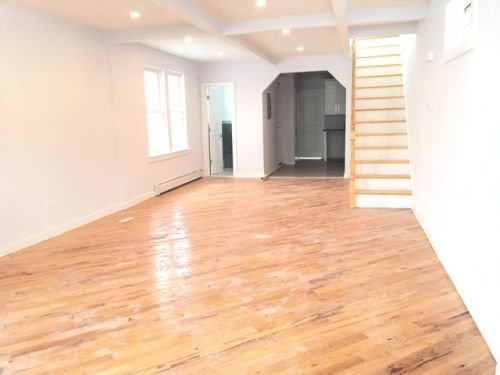 15070 116th Ave, Jamaica, NY 11434-1508