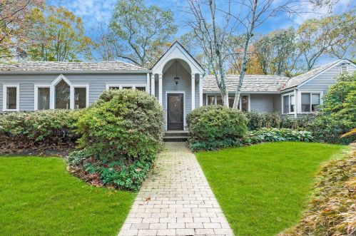 120 Brookville Ln, Muttontown, NY 11545-2302