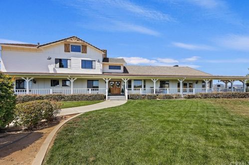 23920 La Vella Rd, Temecula CA  92590-3944 exterior