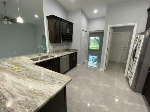 3903 25th St, Lehigh Acres, FL 33976-3806