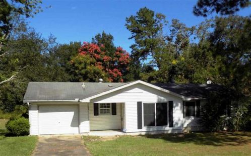 2004 Eastgate Way, Tallahassee FL  32308-3814 exterior