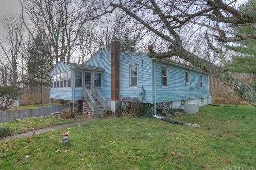 31 Ross Rd, Norwich, CT 06365-8622