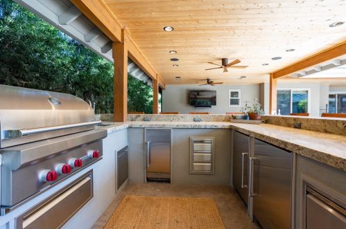 9918 Poppy Hills Dr, Valley Home CA 95361-9617 exterior