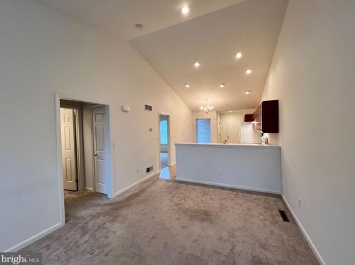 71 Keswick Dr, Navy Sup Dpt PA 17050-7917 exterior