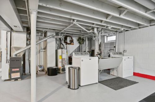 6161 Indiana Ave, Cudahy WI  53110-2846 exterior