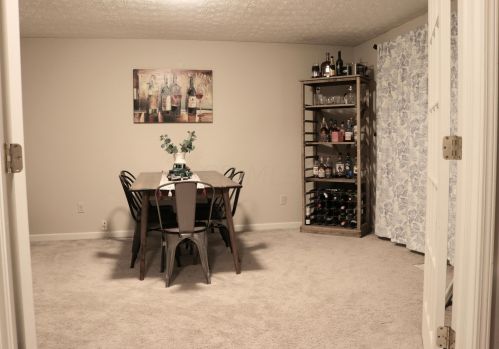 2405 Cherokee Dr, London, OH 43140-8761