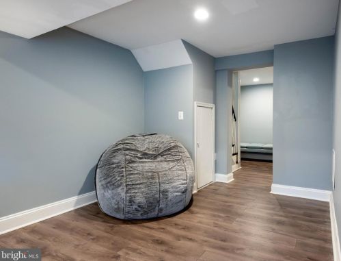 11853 Dunlop Ct, Herndon VA  20191-2709 exterior