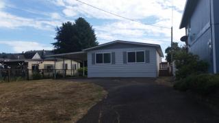 207 Driftwood Ave, Garibaldi, OR 97118-1209