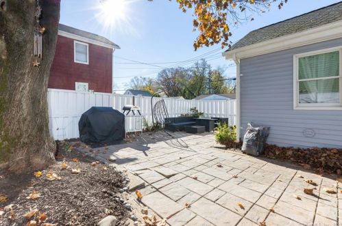 57 Hawthorne Ave, Derby CT  06418-1101 exterior
