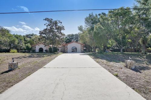 12816 Banyan St, Port Richey, FL 34669-2801