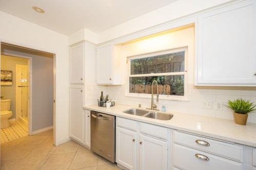 5118 Marlborough Dr, San Diego CA  92116-2029 exterior