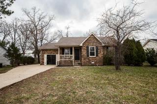 3420 Oak Lawn Dr, Clarksville, TN 37042-5897