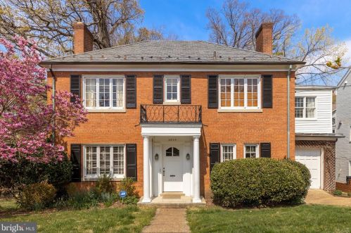 3835 Macomb St, Washington, DC 20016-3704
