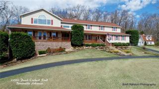 11751 Peach Orchard Rd, Bentonville, AR 72712-8622