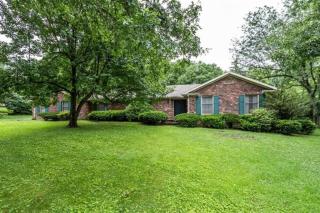 2587 Edgehill Dr, Lexington, KY 40510-9700