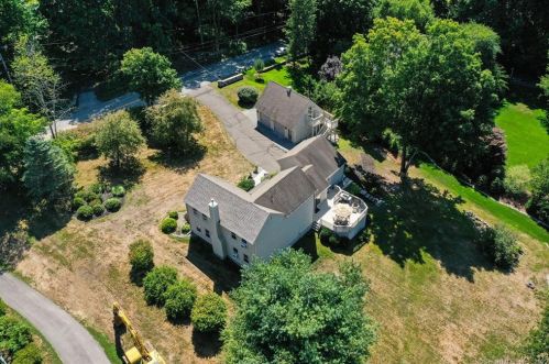 297 Skinner Ln, Hebron, CT 06248-1352